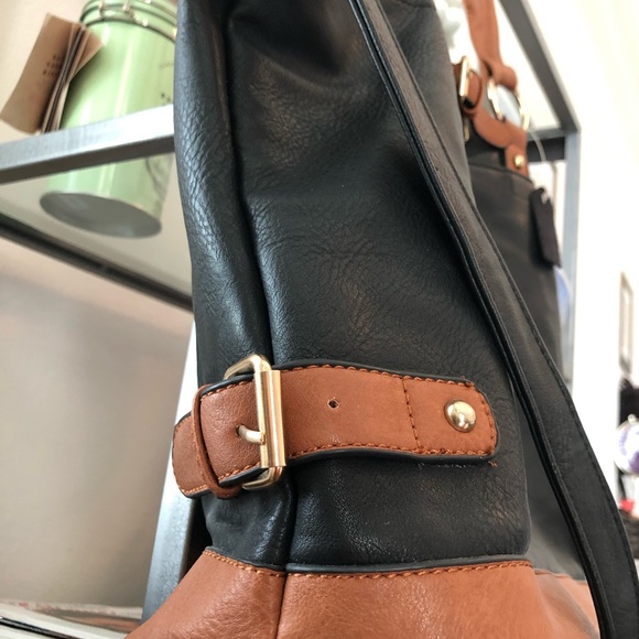 Deep Non Designer Handbag/Tote - Picture 6 of 7